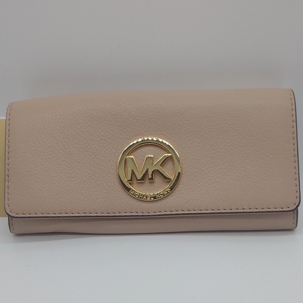 Michael Kors Carryall Fulton Wallet - Picture 8 of 8